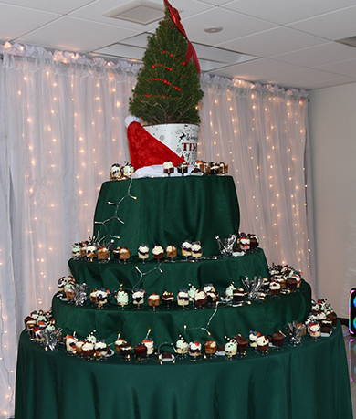 a christmas desserst tree1